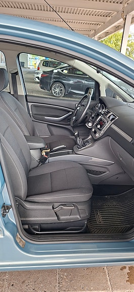 Ford C-Max 12 of 13