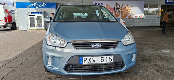 Ford C-Max 8 of 13