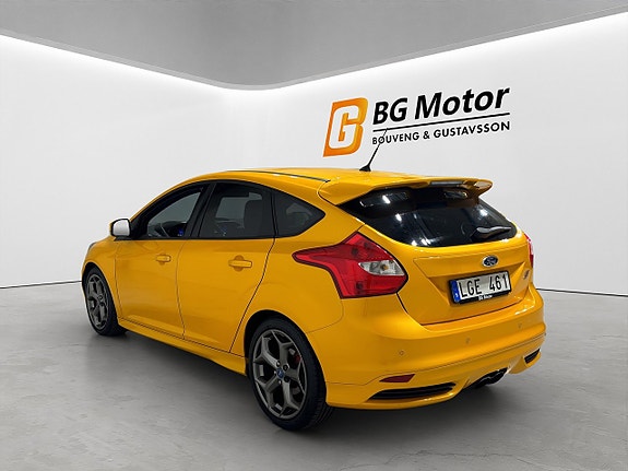 Ford Focus 6 of 17