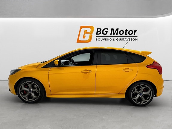 Ford Focus 7 of 17