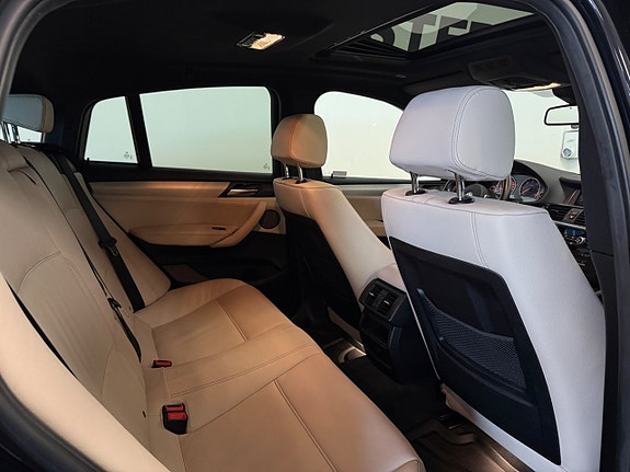 BMW X4 27 of 30