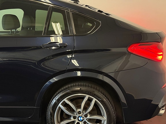 BMW X4 3 of 30