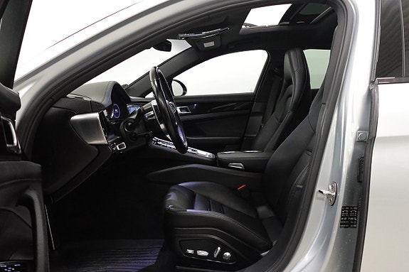 Porsche Panamera 4 4 of 30