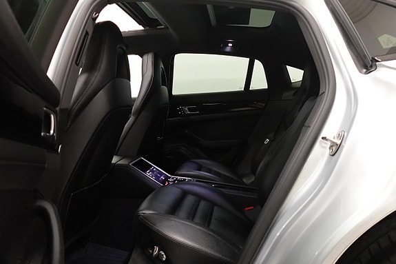 Porsche Panamera 4 5 of 30
