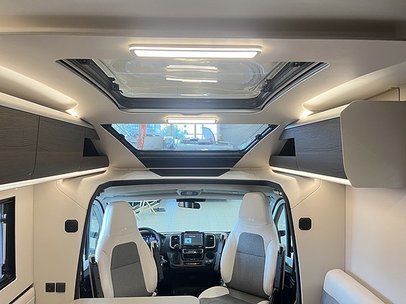 Adria CORAL SUPREME 670 SL (2027 PÅ PLATS+ALDE Diesel+Aut 180hk+Full LED) 15 of 29