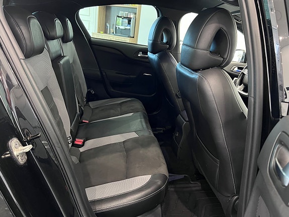 DS DS 4 CrossBack 9 of 23