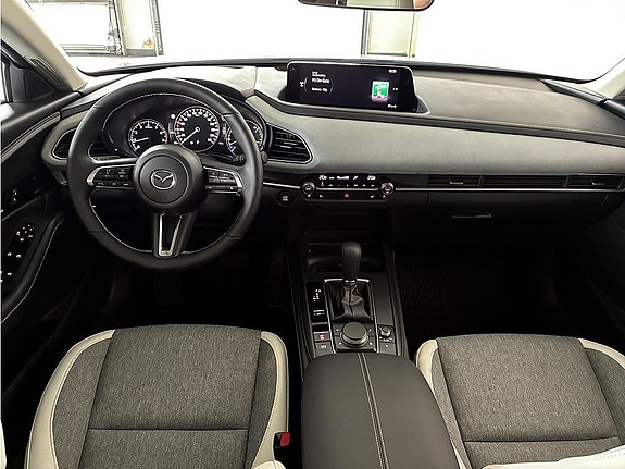 Mazda CX-30 7 of 18