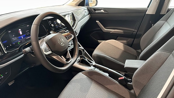 Volkswagen Polo 7 of 12