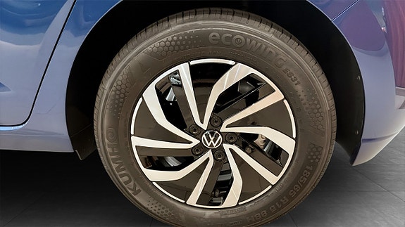 Volkswagen Polo 6 of 12