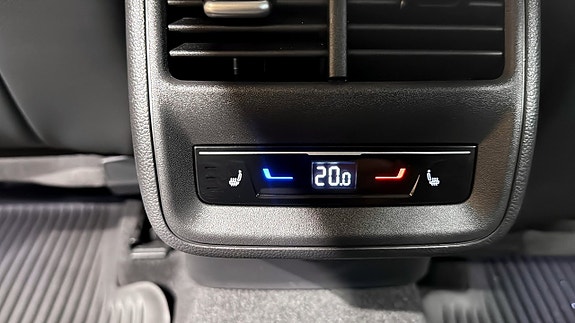 Volkswagen Passat 23 of 23