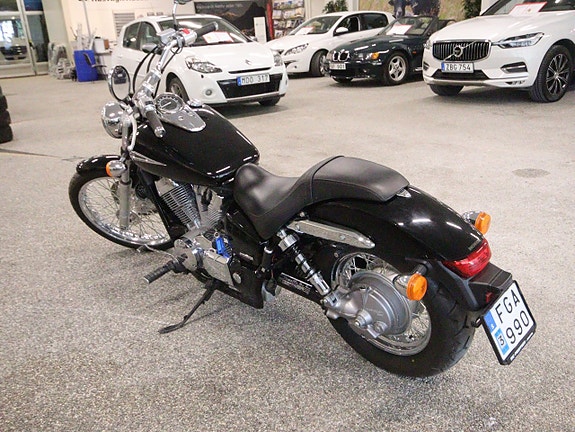 Honda Shadow VT750DC Låga mil 3 of 7