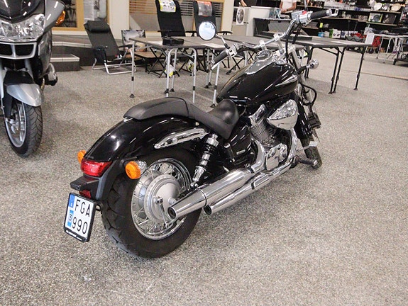 Honda Shadow VT750DC Låga mil 2 of 7