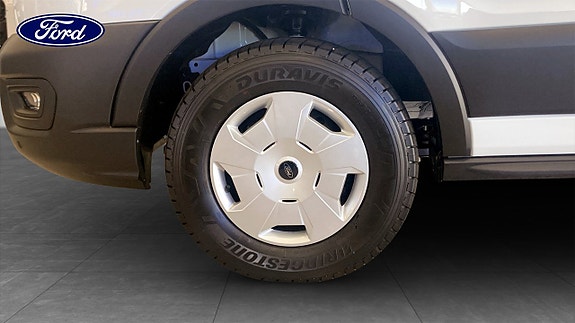Ford Transit 9 of 9