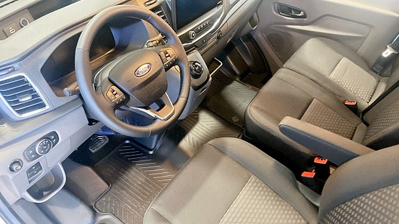 Ford Transit 5 of 9