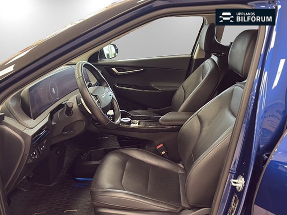 Kia EV6 8 of 16