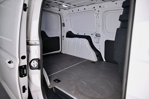 Volkswagen Caddy Maxi 8 of 15