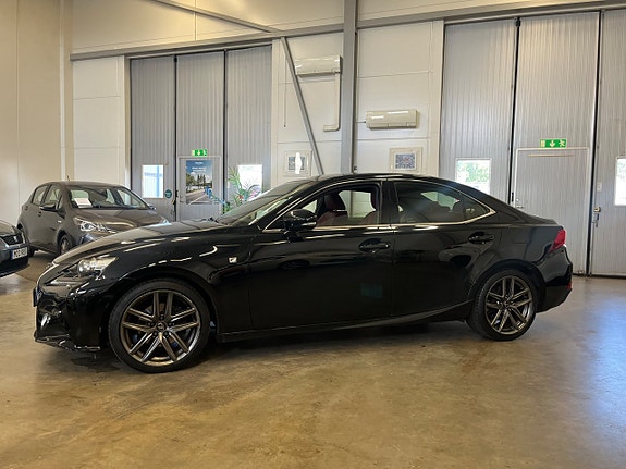 Lexus IS250 5 of 18
