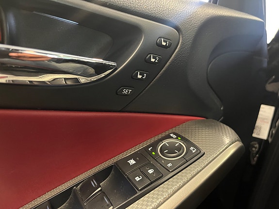 Lexus IS250 18 of 18