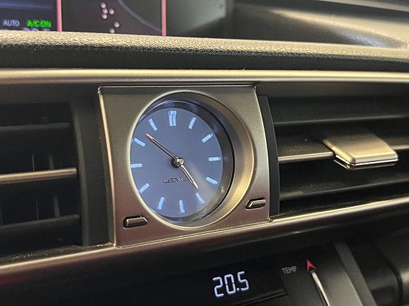 Lexus IS250 16 of 18