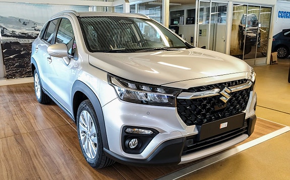Suzuki S-Cross 6 of 7