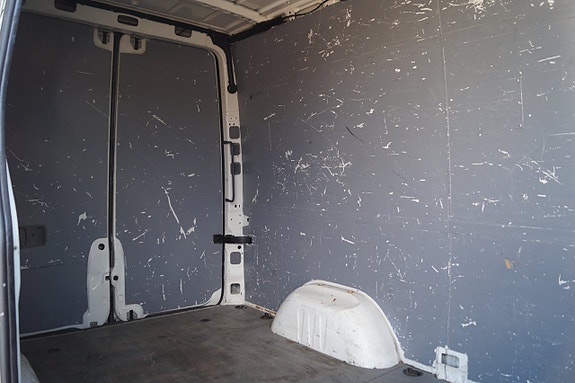 Volkswagen Crafter 35 12 of 13
