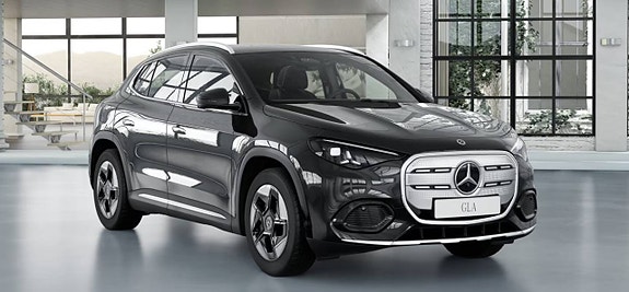 Mercedes-Benz GLA250 2 of 10