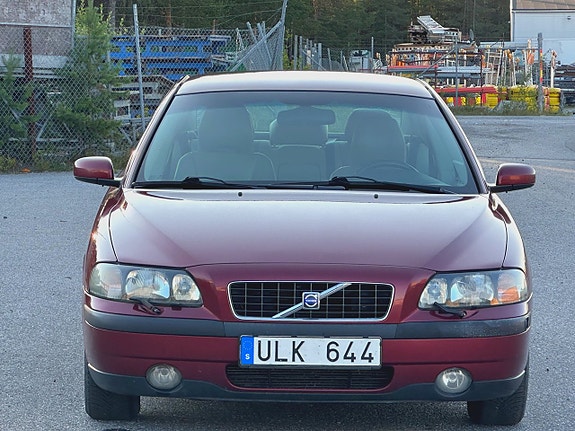 Volvo S60 4 of 11