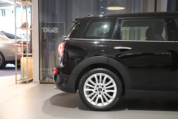 MINI Cooper S 5 of 10
