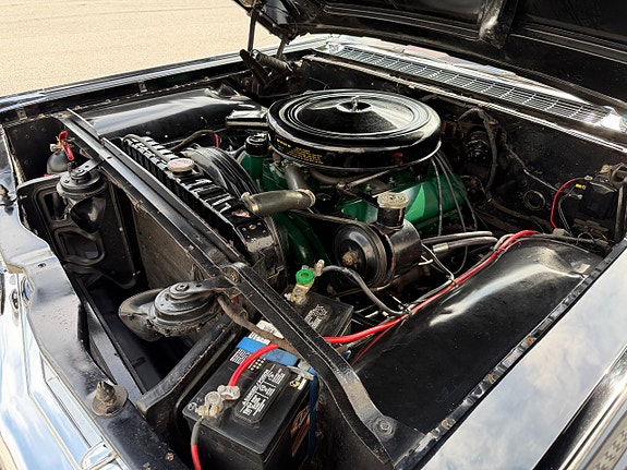 Oldsmobile Ninety-Eight 20 of 20