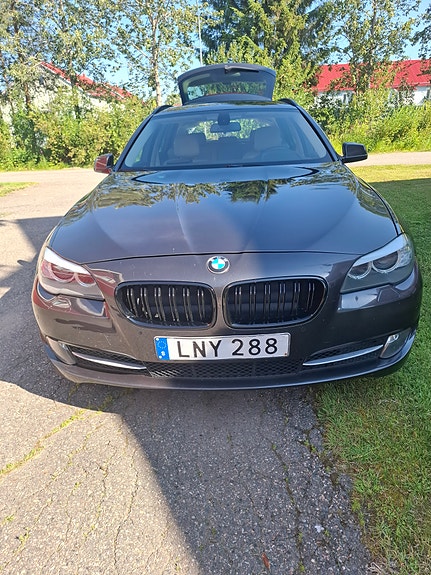 BMW 523i 4 of 20