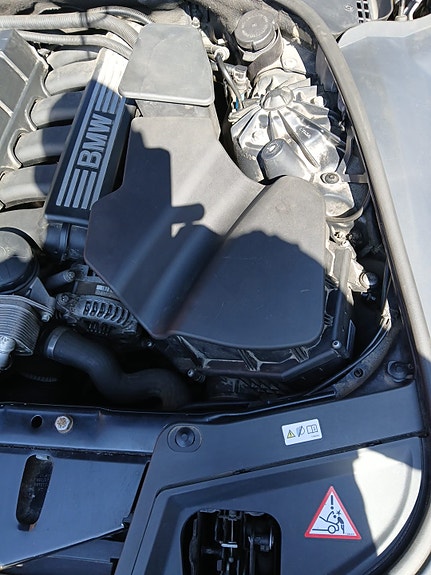 BMW 523i 7 of 20