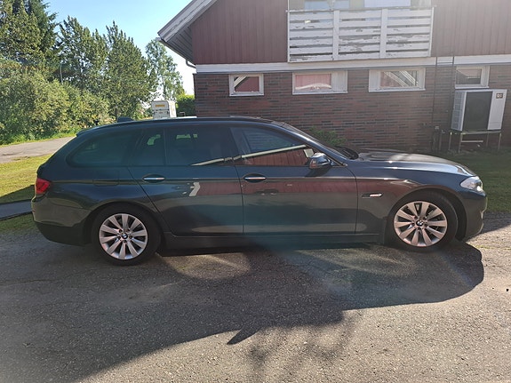 BMW 523i 3 of 20