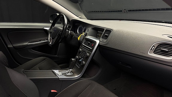 Volvo S60 20 of 25