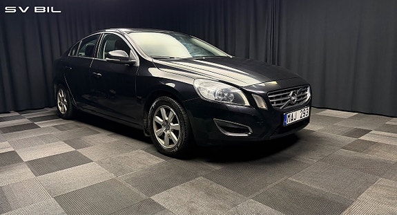 Volvo S60 3 of 25