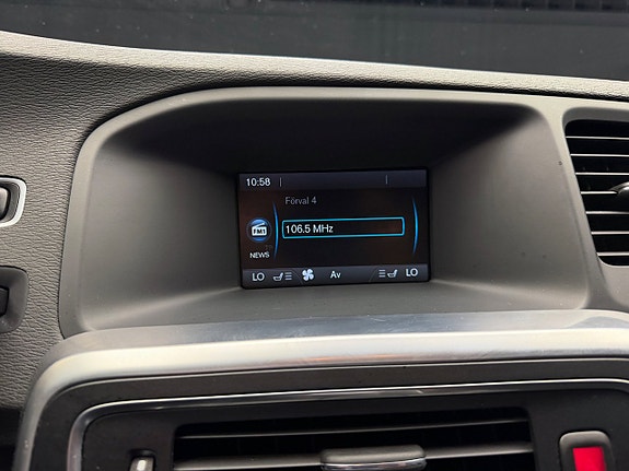 Volvo S60 15 of 25