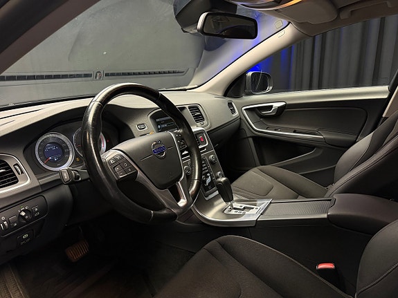 Volvo S60 19 of 25