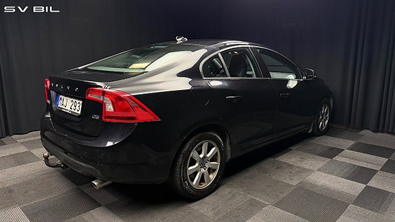 Volvo S60 4 of 25