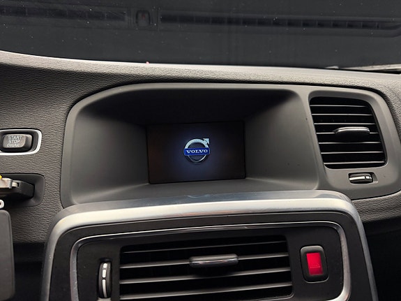 Volvo S60 14 of 25