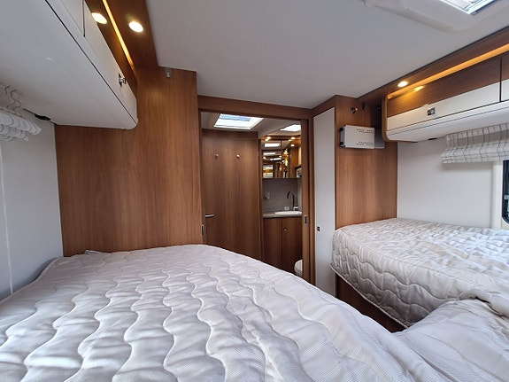 Dethleffs Premium XLi 7850-2 EB Långbädd, Automat, Solcell, AC 17 of 20