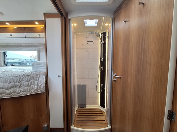 Dethleffs Premium XLi 7850-2 EB Långbädd, Automat, Solcell, AC 19 of 20