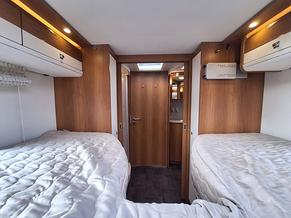 Dethleffs Premium XLi 7850-2 EB Långbädd, Automat, Solcell, AC 16 of 20
