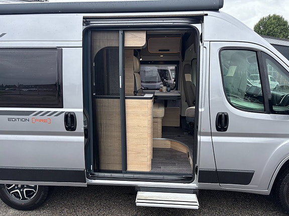 Weinsberg CaraBus EDITION [FIRE] 540 MQ - Dubbelsäng - Liten och smidig - Automat - 7 of 23