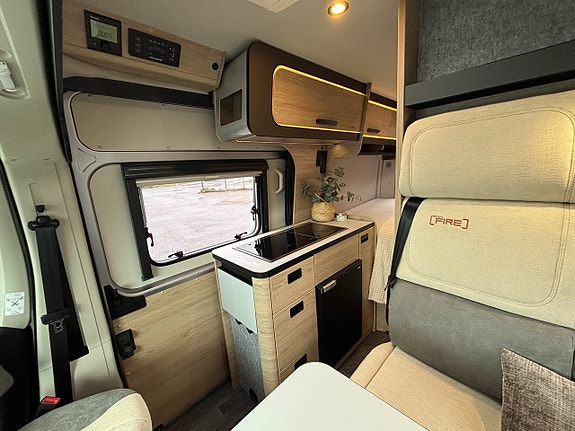Weinsberg CaraBus EDITION [FIRE] 540 MQ - Dubbelsäng - Liten och smidig - Automat - 15 of 23