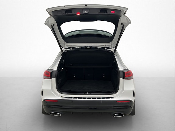 Mercedes-Benz GLA220 d 26 of 30