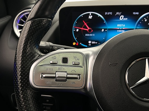 Mercedes-Benz GLA220 d 14 of 30