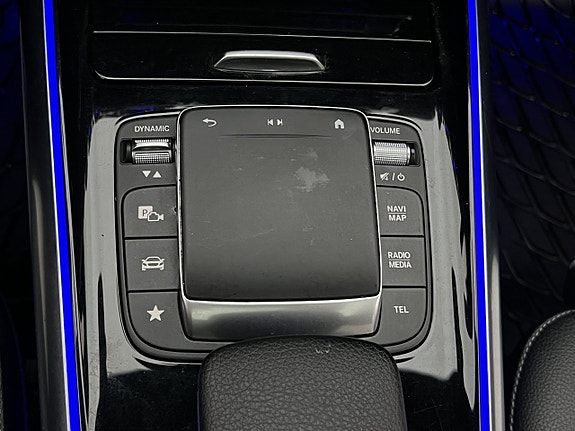 Mercedes-Benz GLA220 d 25 of 30
