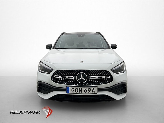 Mercedes-Benz GLA220 d 2 of 30