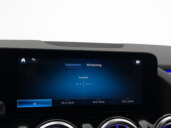 Mercedes-Benz GLA220 d 23 of 30