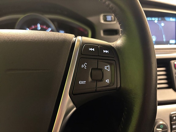 Volvo V40 Cross Country 22 of 24