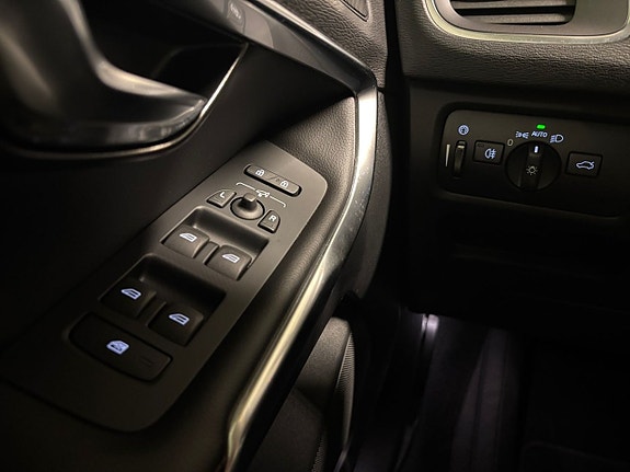 Volvo V40 Cross Country 23 of 24